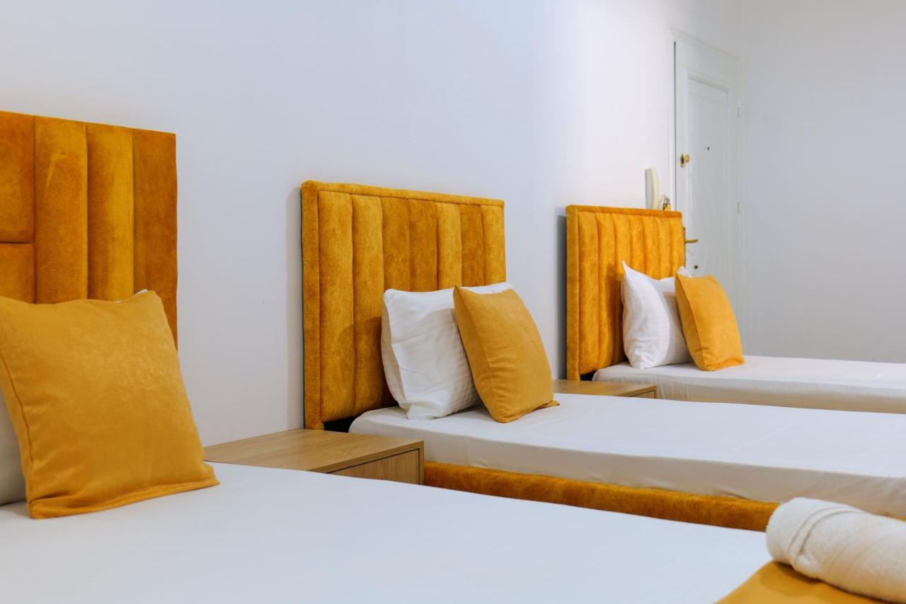 Hotel Adi-Vera ซารานเดอ ภายนอก รูปภาพ