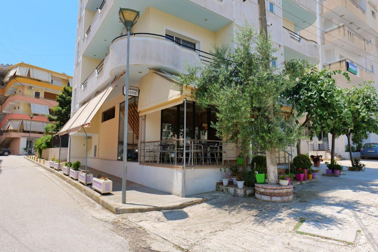 Hotel Adi-Vera ซารานเดอ ภายนอก รูปภาพ